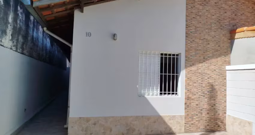 Ótima  casa térrea com 2 quartos e 2 vagas -  parque turiguara - cotia - sp