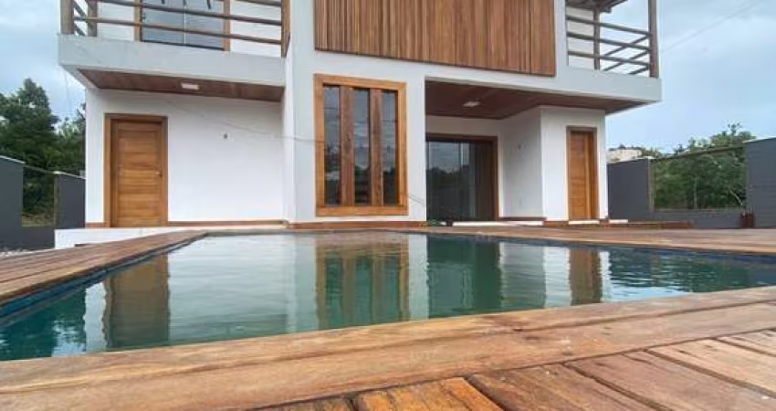 Casa com piscina na ilha na península de Maraú em Taipú de fora próximo as piscinas naturais para venda