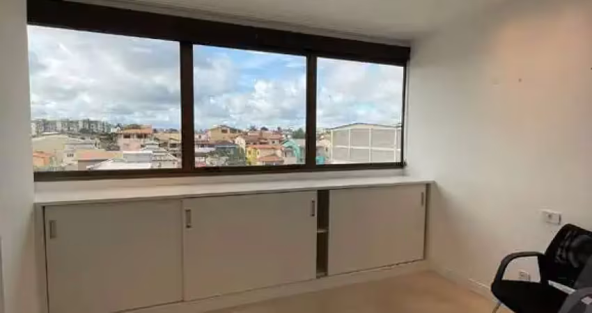 Sala alto padrão no hangar business: venda em salvador-ba, bairro são cristóvão, 1 sala, 1 banheiro, 1 vaga, 34,00 m², armários planejados.
