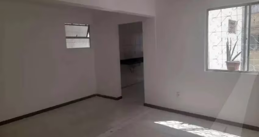Apartamento com 3 quartos e 2 banheiros com garagem no 1 andar de escada para venda no cabula nascente