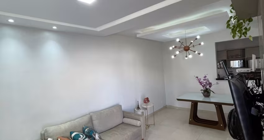 Linda casa em condomínio