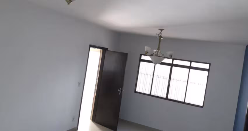 Casa com 3 quartos para alugar na Vila Rio Branco, Jundiaí 