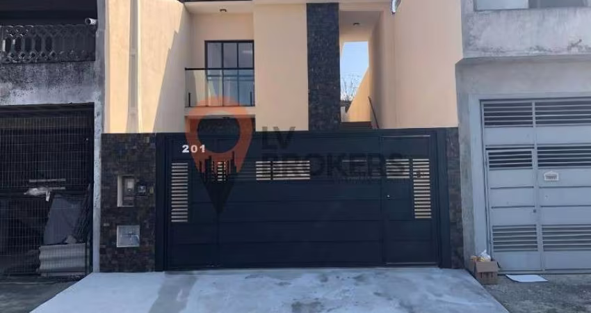 Imperdível oportunidade: Casa à venda em Mogi das Cruzes-SP, Residencial Colinas - 4 quartos, 1 suíte, 2 salas, 2 banheiros, 2 vagas, 91,54 m²!
