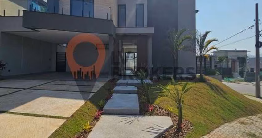 Impecável residência de alto padrão em condomínio exclusivo de Mogi das Cruzes-SP, bairro Cézar de Souza: 3 quartos, 3 suítes, 2 salas, 5 banheiros, 4 vagas de garagem, 242,00 m² de área.