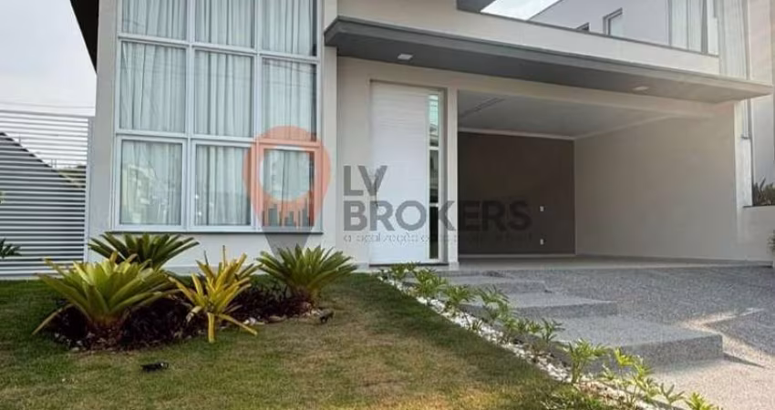 Venda de Casa em Condomínio de Luxo em Cézar de Souza, Mogi das Cruzes-SP: 3 quartos, 3 suítes, 2 salas, 4 banheiros, 4 vagas, 170m²