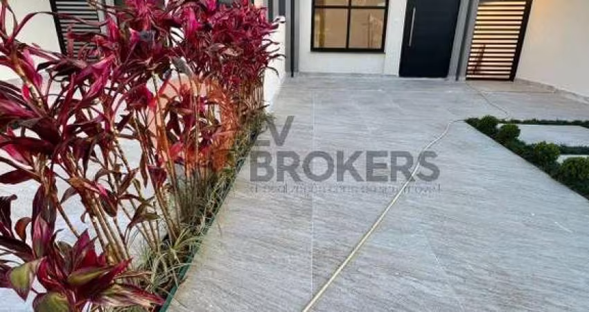 Casa em condomínio de luxo em Morada da Praia, Bertioga-SP: 3 quartos, 3 suítes, 2 salas, 4 banheiros, 3 vagas, 144m².