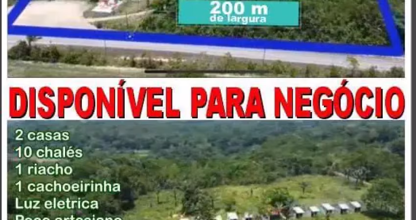 Lindo sitio com 400 mil metros quadrados na beira da estrada  oportunidade de um bom investimento