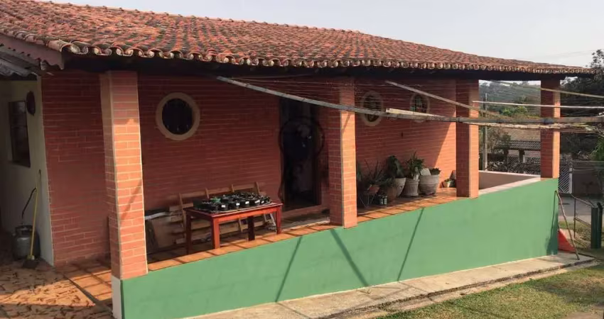 Casa em condominío, com pomar, Parque da Fazenda, Itatiba, SP