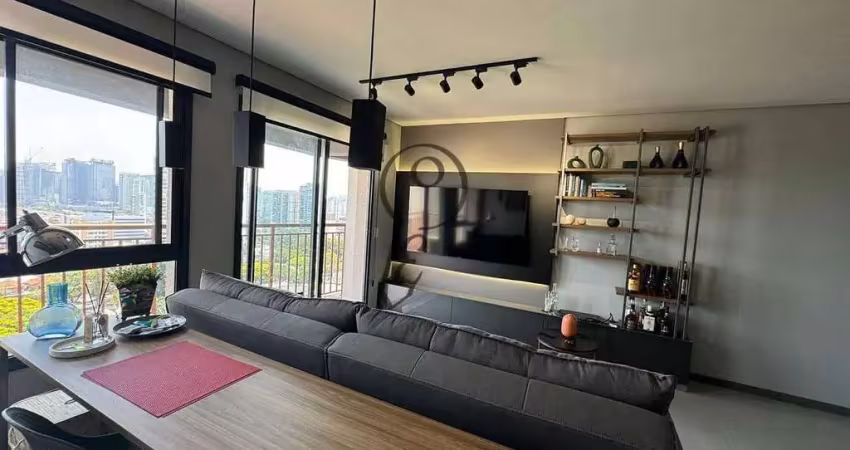 Apartamento à venda de 47 m² todo mobiliado, 1 dormitório , sacada e 1 vaga, santo amaro, são paulo