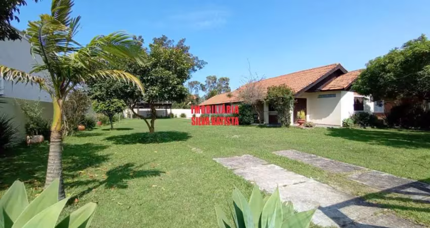 Linda casa com piscina no centro de Imbé-RS!