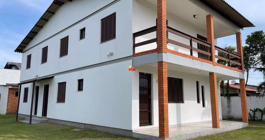 Sobrado em dois terrenos