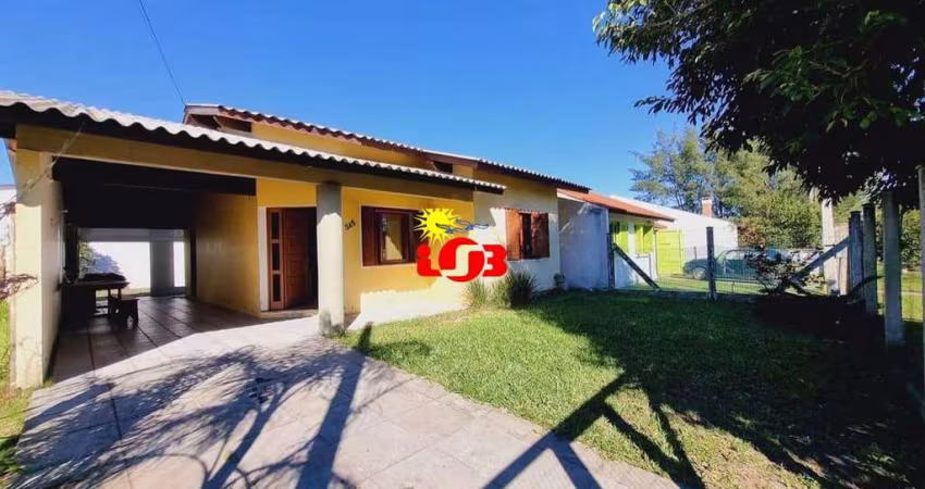 Linda casa com piscina em Imbé!
