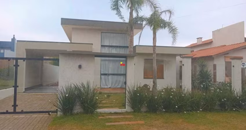 Imóvel à Venda: Casa Espaçosa com 04 Quartos, Piscina e Terreno Amplo