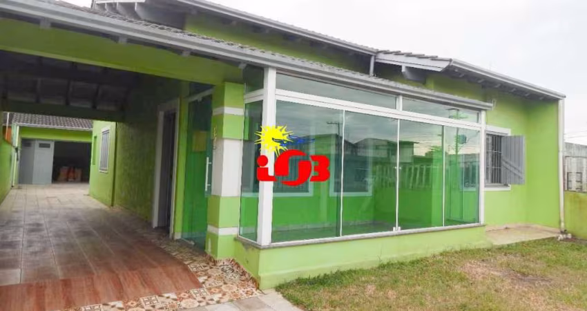 Casa com ótima localização