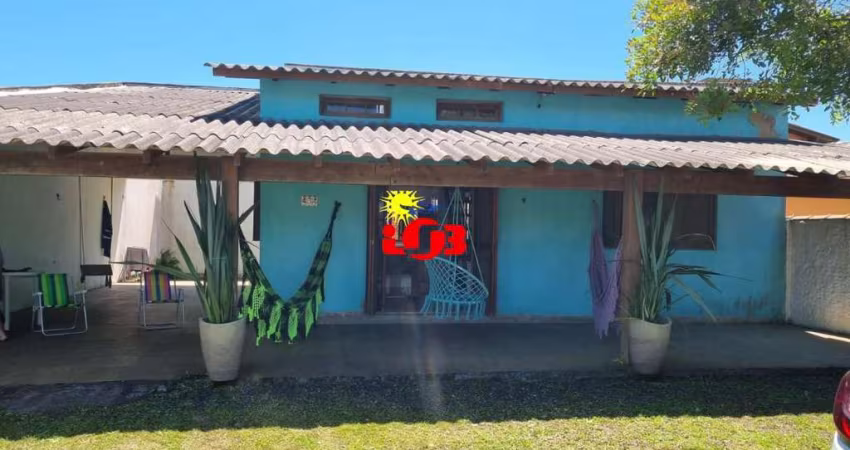 Sobrado Semi-mobiliado em Imbé - Pátio Fechado, Ótima Localização (350 m. do mar)