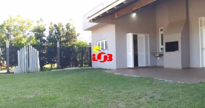 Casa geminada  top !! com móveis spb medida e à apenas 270 m do mar