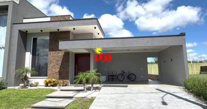 Excelente casa de alto padrão!