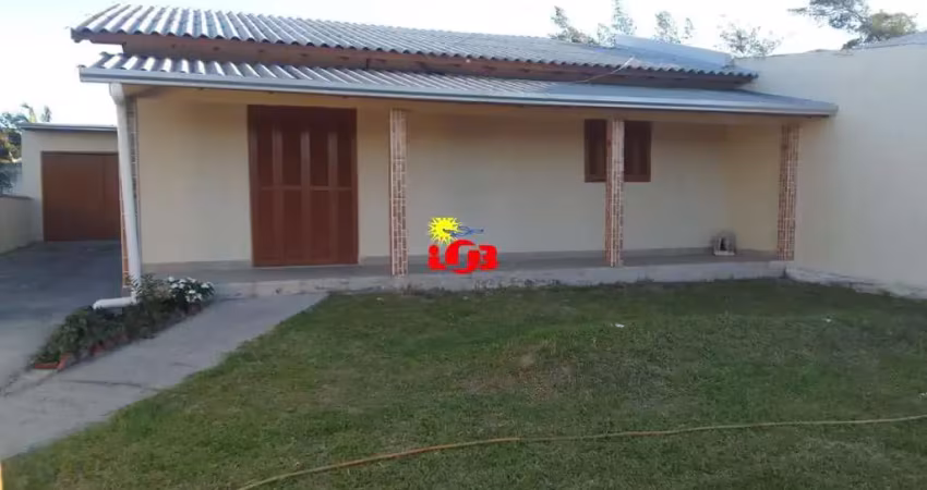 Excelente casa à venda em imbé,  no balneário mariluz, próximo ao mar. confira essa oportunidade!
