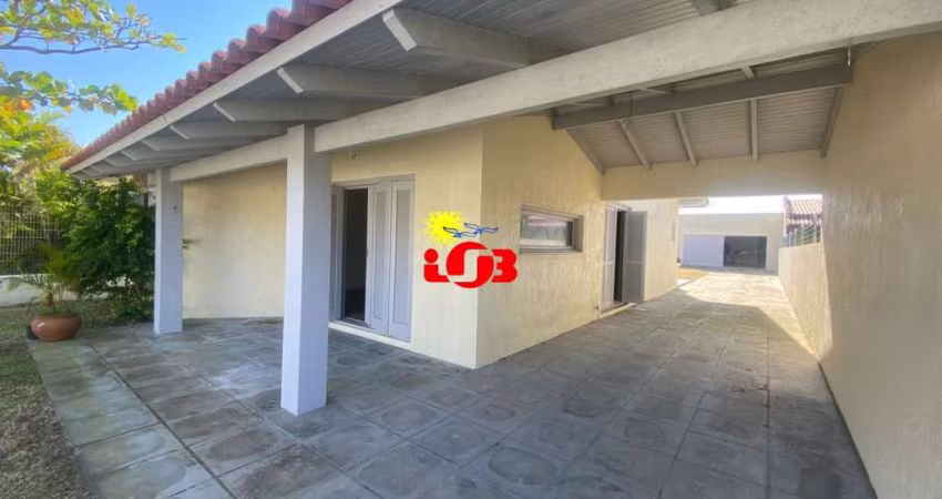 Casa a venda no centro de Imbé próxima de Tramandaí e do Guia Corrente!