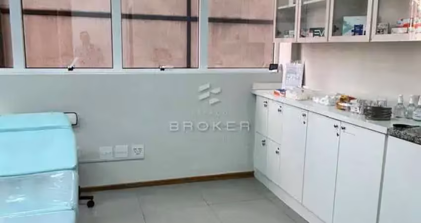 Sala comercial à venda na Rua Emiliano Perneta, 390, Centro, Curitiba