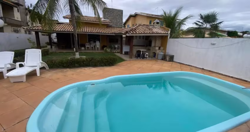 Casa em condomínio fechado com 3 quartos à venda na Barra do Jacuípe, Camaçari 