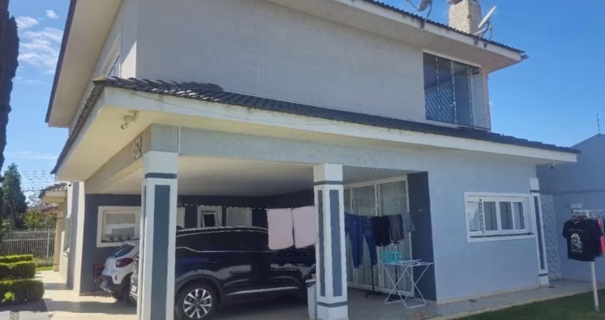 SOBRADO DE ESQUINA ALTO PADRÃO NO PORTO DAS LARANJEIRAS