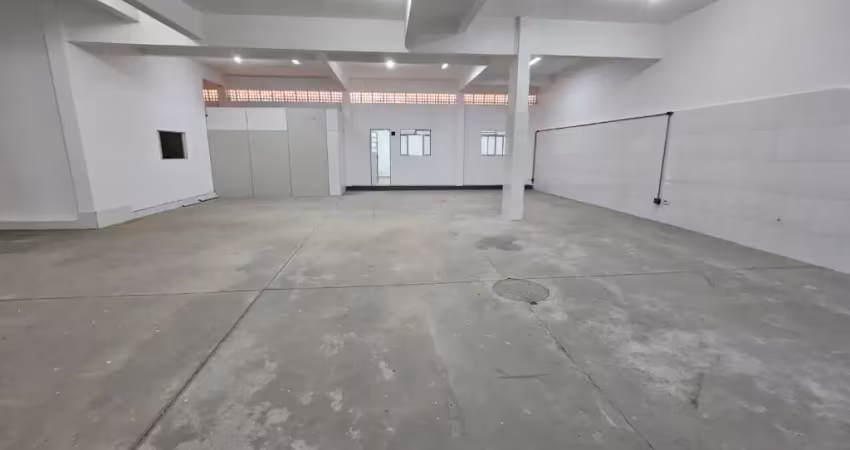 Barracão / Galpão / Depósito com 5 salas para alugar na Rua Doutor Augusto de Miranda, Pompéia, São Paulo
