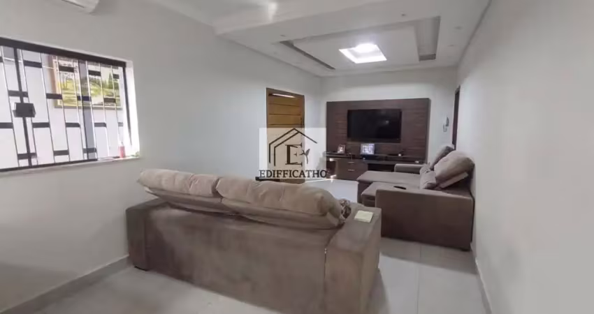 Casa para Venda em Pindamonhangaba, São Benedito, 4 suítes, 5 banheiros, 4 vagas