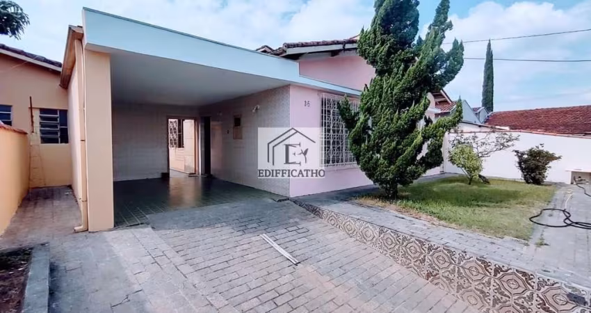 Casa para Locação em Pindamonhangaba, Quadra Coberta, 3 dormitórios, 1 banheiro, 2 vagas