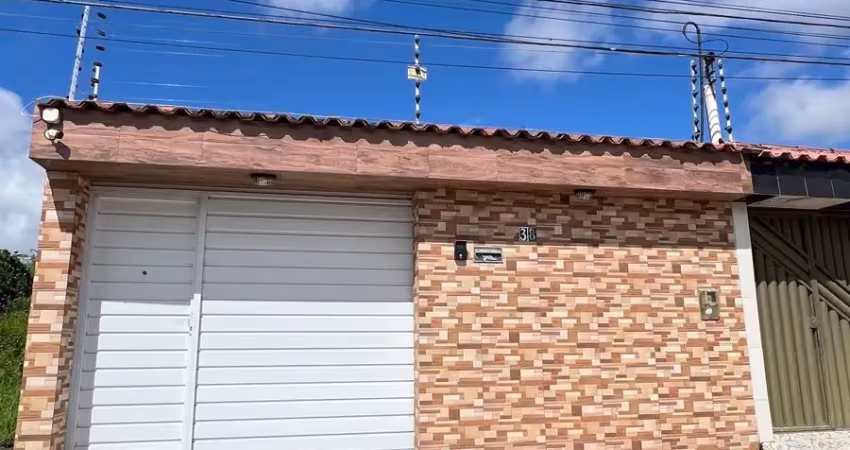 Oportunidade em nova caruaru!  casa à venda em excelente localização no bairro nova caruaru. imóvel com terreno de 6x30m, ideal para quem busca conforto, espaço e  praticidade