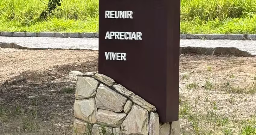 Vendo terreno no condomínio monte verde 2400 m2 indianopolis caruaru/pe