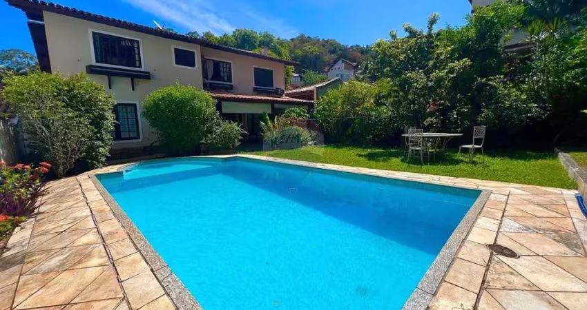 Conforto e natureza no condomínio belo vale – casa com jardim de inverno e piscina!