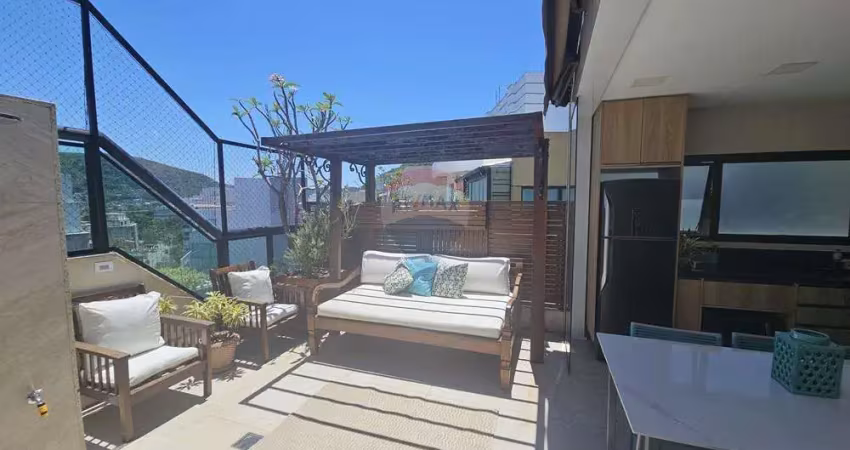 Linda cobertura duplex em charitas, com 3 quartos, 3 banheiros, 2 suítes e 2 vagas - piscina e área gourmet.