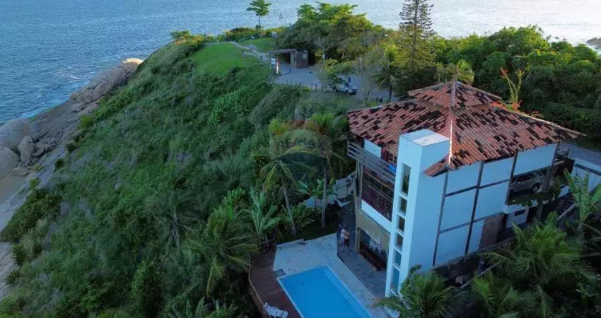 Casa com 5 quartos à venda em Camboinhas, Niterói 