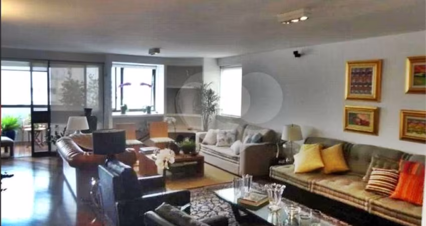 Apartamento com 3 quartos à venda em Jardim Paulista - SP