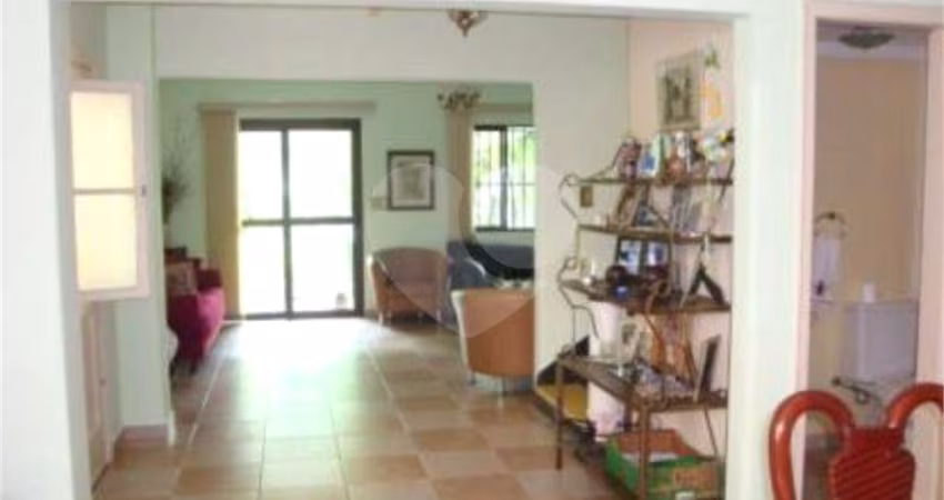 Casa com 3 quartos à venda ou para locação em Mirandópolis - SP