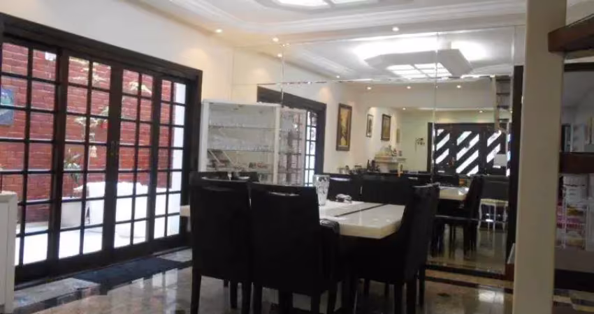 Casa com 5 quartos à venda na Rua Brás Lourenço, Vila Mariana, São Paulo