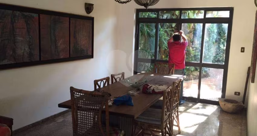 Casa com 3 quartos à venda em Saúde - SP
