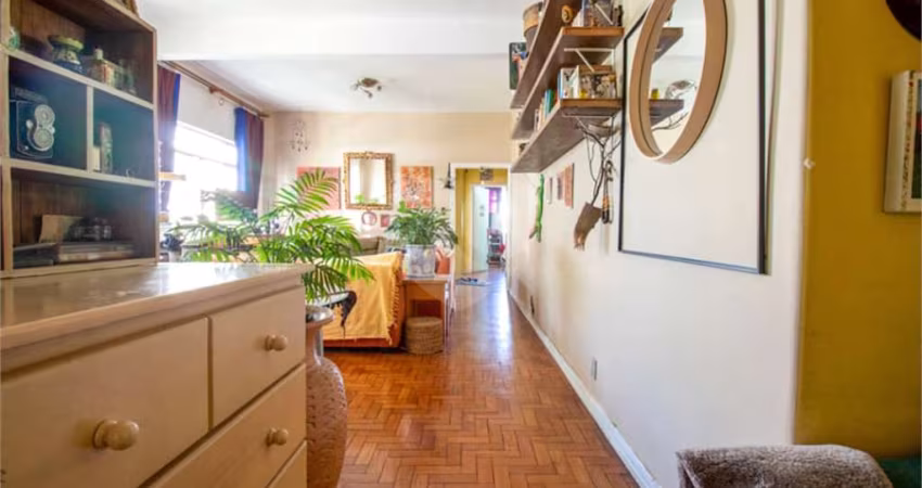 Apartamento com 3 quartos à venda em Cerqueira César - SP