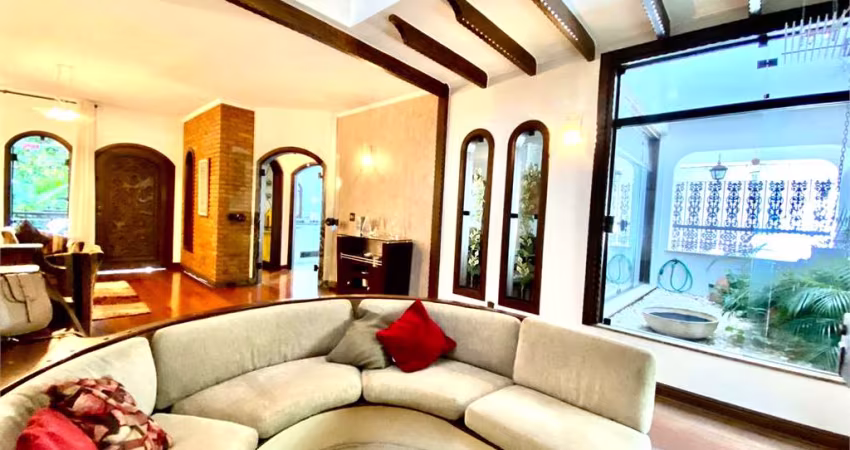 Casa com 4 quartos à venda em Jardim Avelino - SP