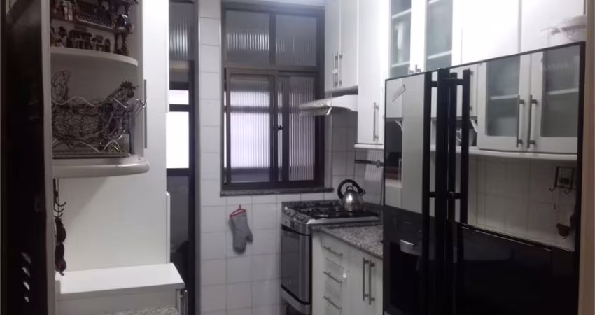 Apartamento com 3 quartos à venda em Vila Gumercindo - SP