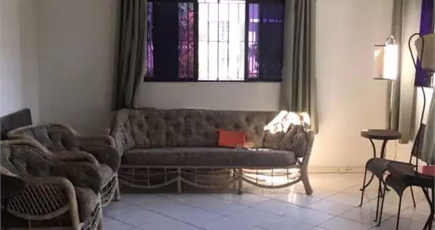 Casa com 3 quartos à venda na Rua Antônio de Macedo Soares, Campo Belo, São Paulo