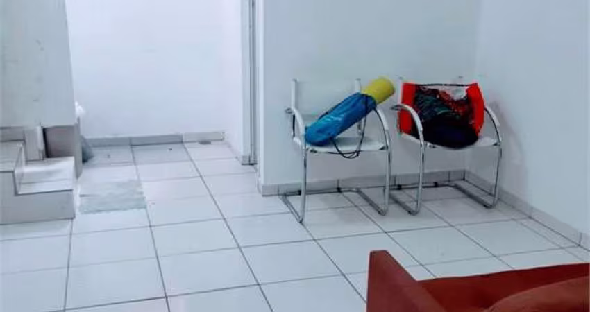Casa com 3 quartos à venda em Jardim Aeroporto - SP