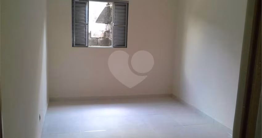 Casa com 2 quartos à venda em Cambuci - SP