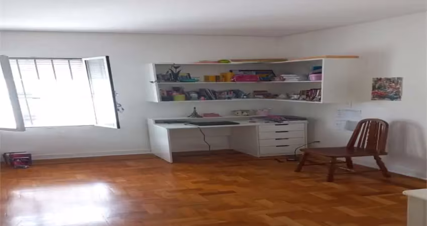 Casa com 3 quartos à venda na Rua Doutor Numa Pereira do Vale, Aclimação, São Paulo