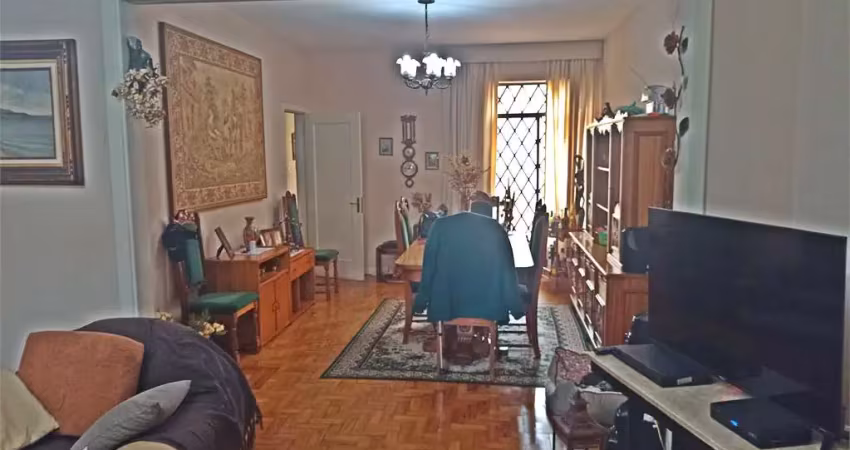 Sobrado com 3 quartos à venda em Mirandópolis - SP