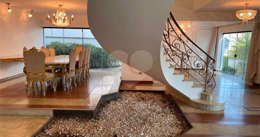 Casa com 5 quartos à venda em Jardim Da Saúde - SP