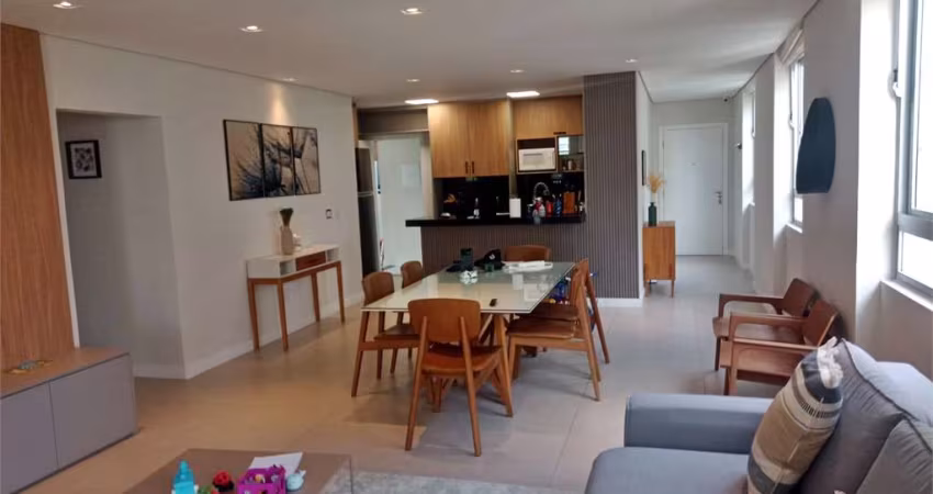 Apartamento com 3 quartos à venda em Bela Vista - SP
