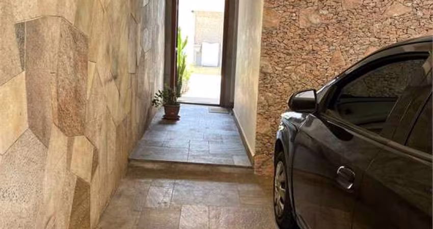 Sobrado com 3 quartos à venda em Vila Santo Estéfano - SP