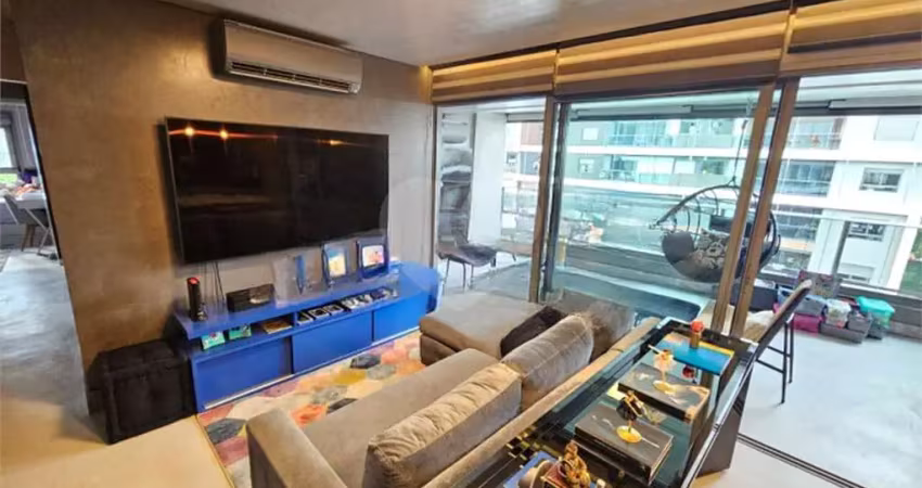 Apartamento com 3 quartos à venda em Cidade Monções - SP